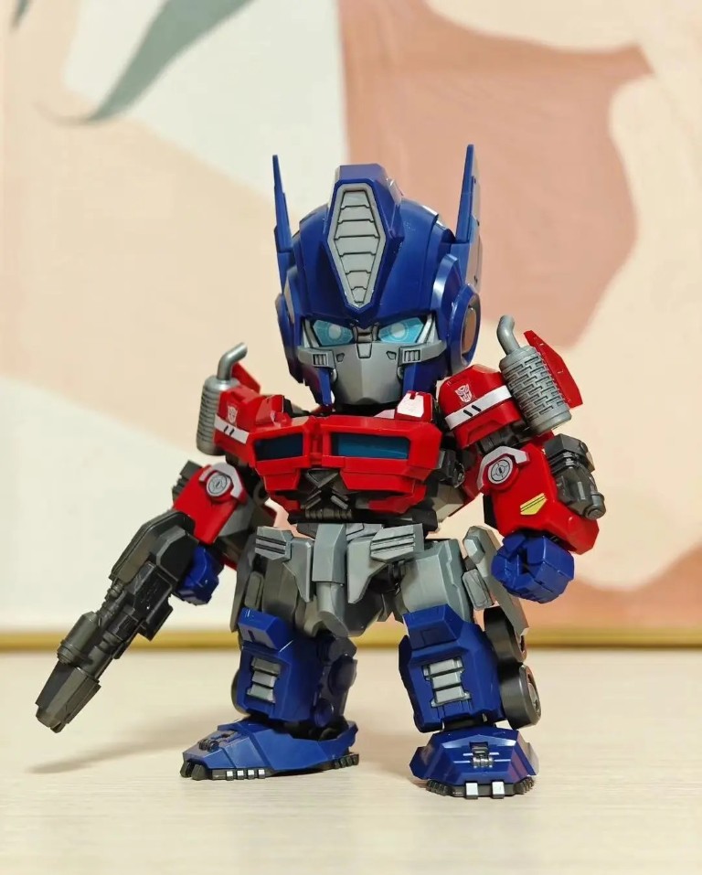 m-h-nh-l-p-r-p-trumpeter-mo-01-optimus-prime-micro-operation-m-h-nh
