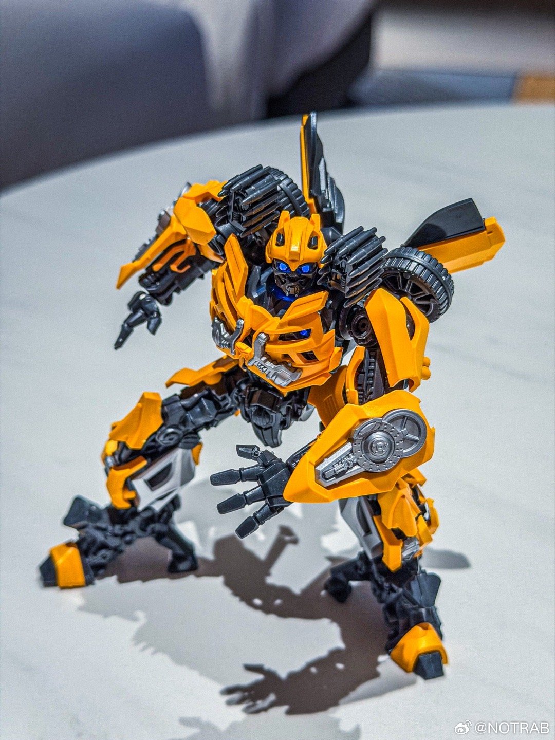 classic-class-dotm-megatron-bumblebee-in-hand-of-blokees-transformers-(21)